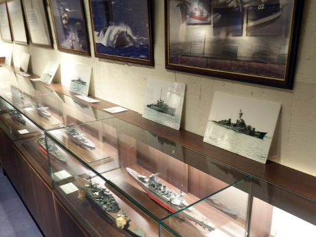 軍艦の模型